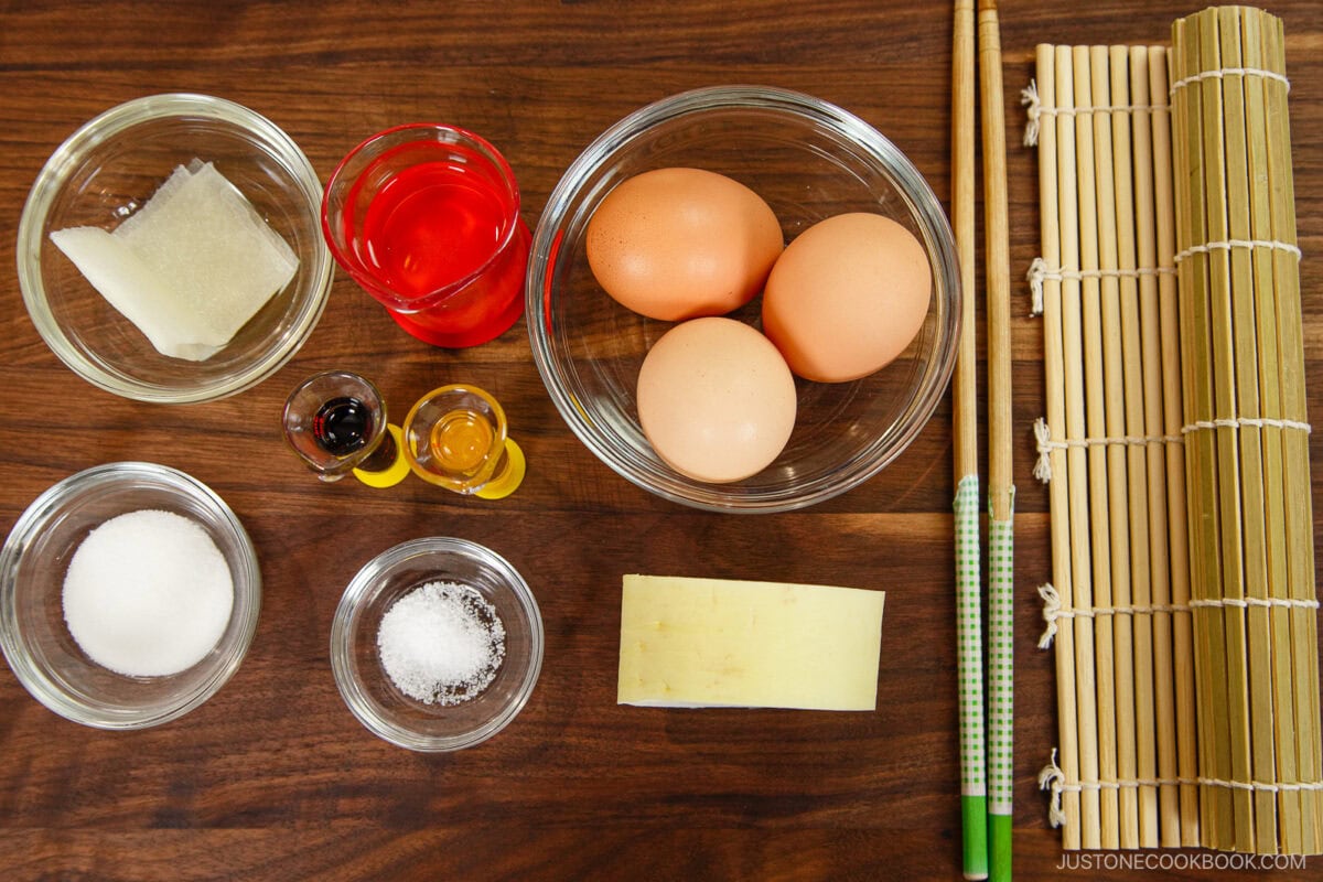 Dashimaki Tamago (Japanese Rolled Omelette / Tamagoyaki) • Just